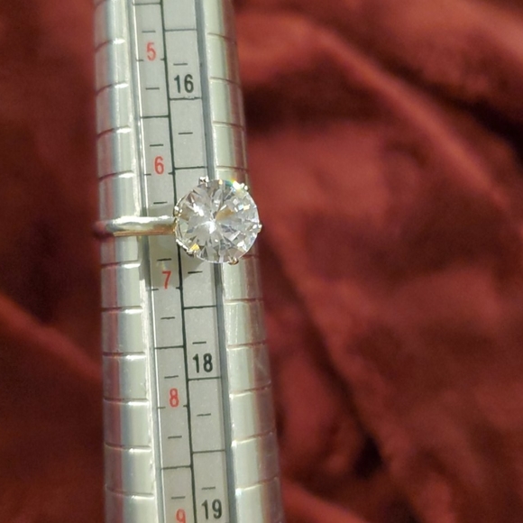 1.2 Carat AAA cubic zirconia birthstone ring - Picture 8 of 8